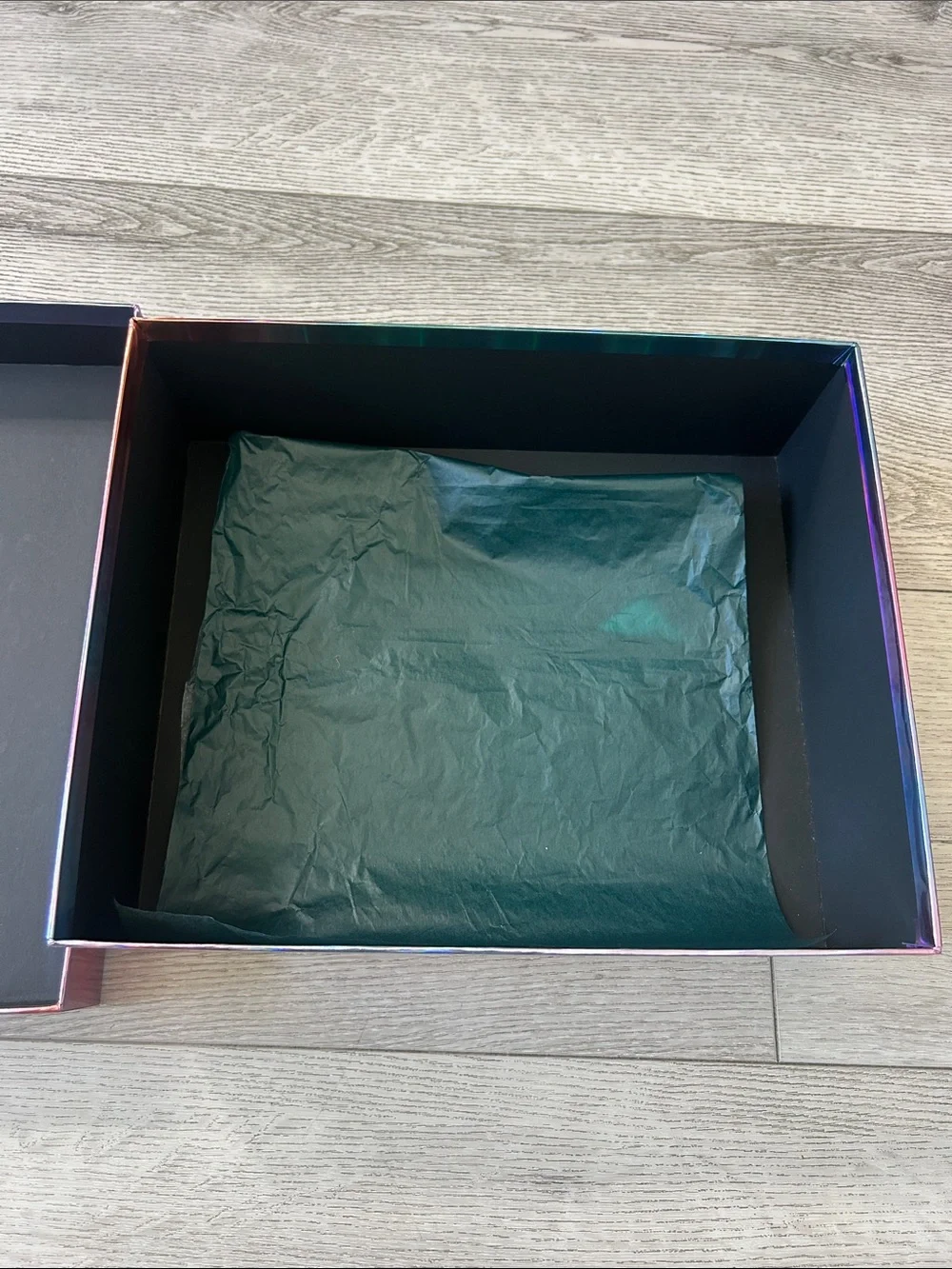 Gucci Collection Limited Edition Gift Box Palm Tree Silver Hard Pink Large